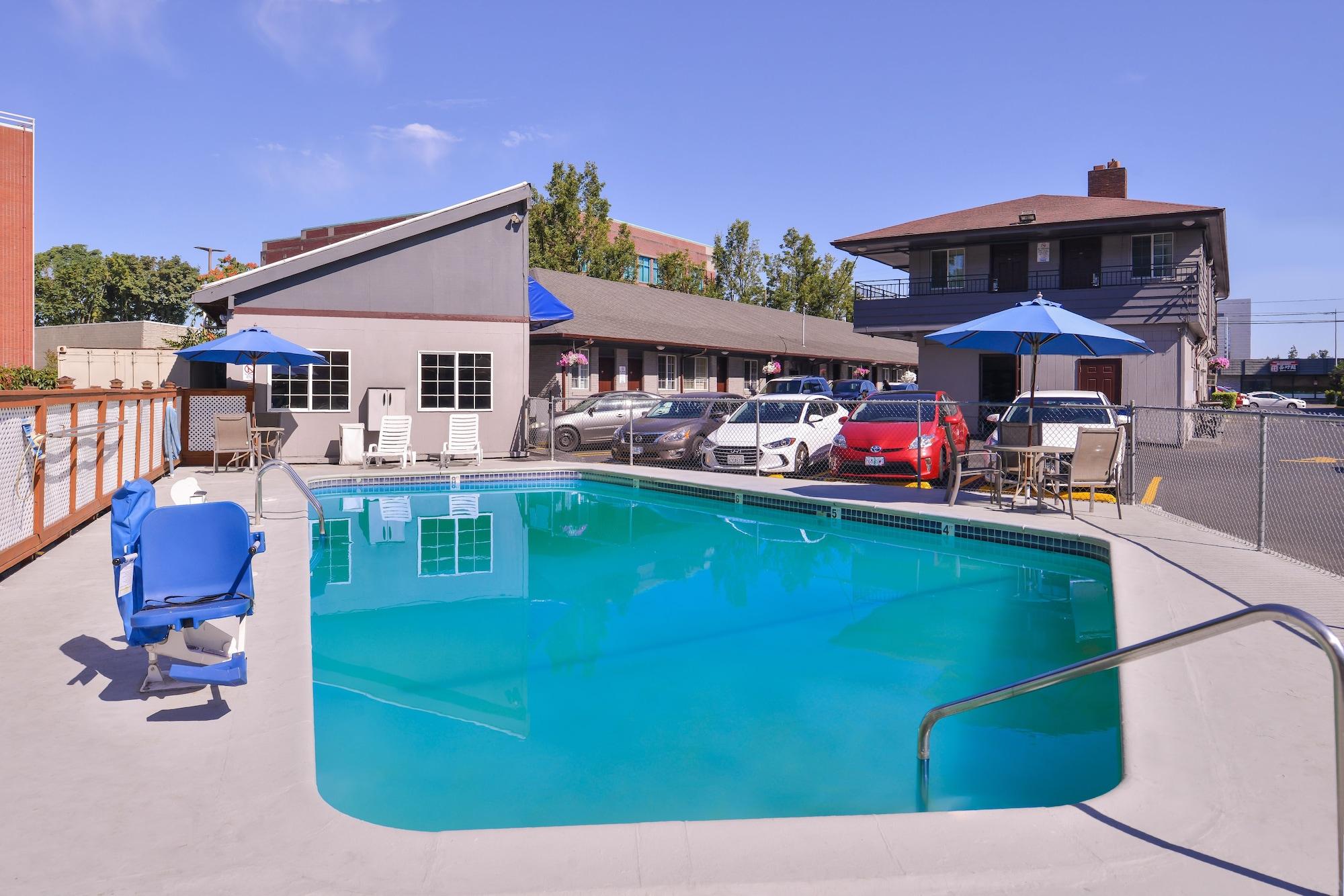 Travelodge By Wyndham Eugene Downtown/University Of Oregon Bagian luar foto