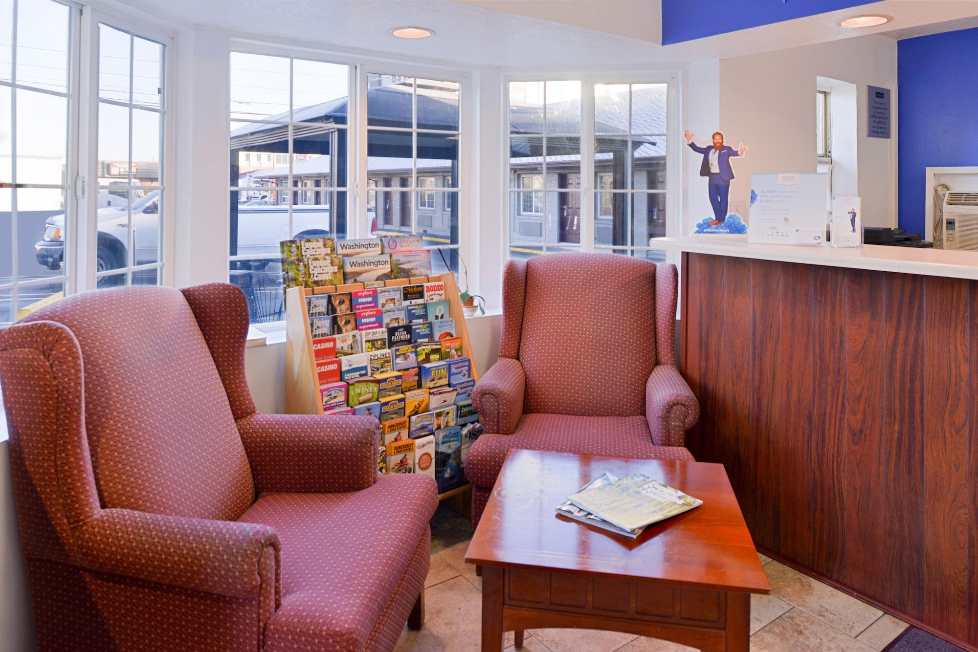 Travelodge By Wyndham Eugene Downtown/University Of Oregon Bagian luar foto